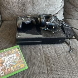 Xbox One, GTA game, Headphone With Built In Mic.  & Controller 