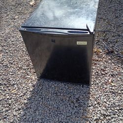 Small Refrigerator 