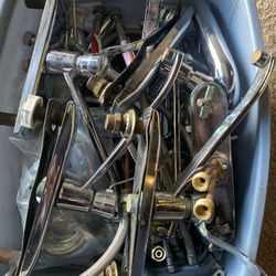 Kitchen/ Bathroom Faucets 