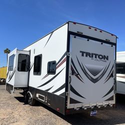 Fifth Wheel Toy Hauler Voltage 