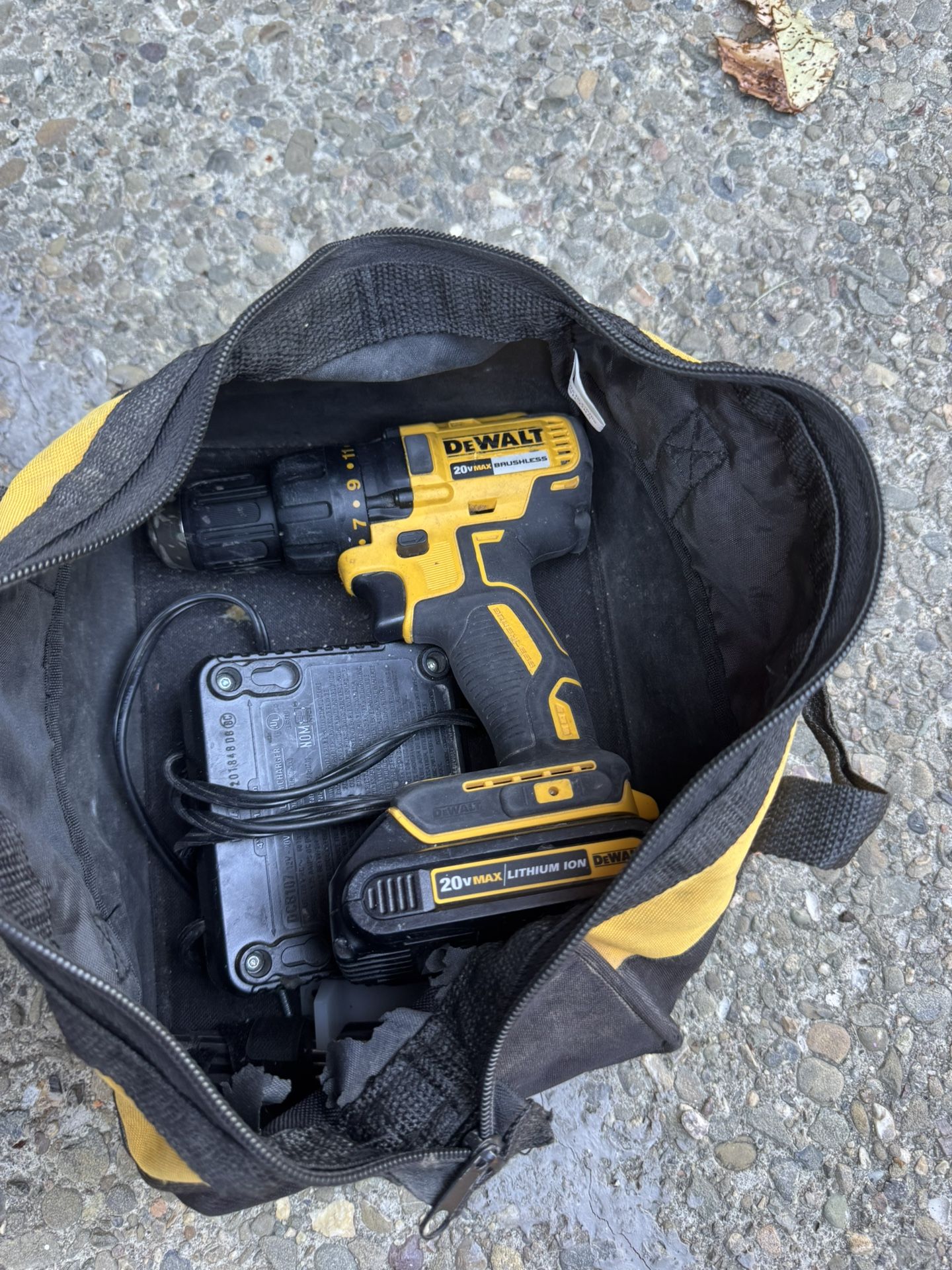 Dewalt Drill And Battery With Charger
