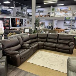 Family Circle Dark Brown 3pc Power Reclining Sectional w/ LAF Console