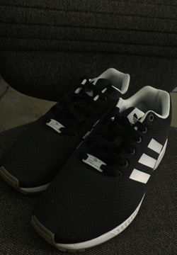 Adidas size.9.5