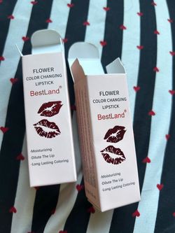 Color changing lipstick