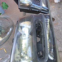 2002 TRAILBLAZER STOCK HEADLIGHTS