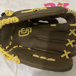 Brand New 11 Inch Glove Baseball Youth Boys Girls Little League T-ball 11 Inch Padres Performance Not  Rawlings Glove