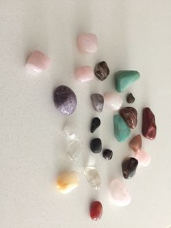 24 natural tumbled stones