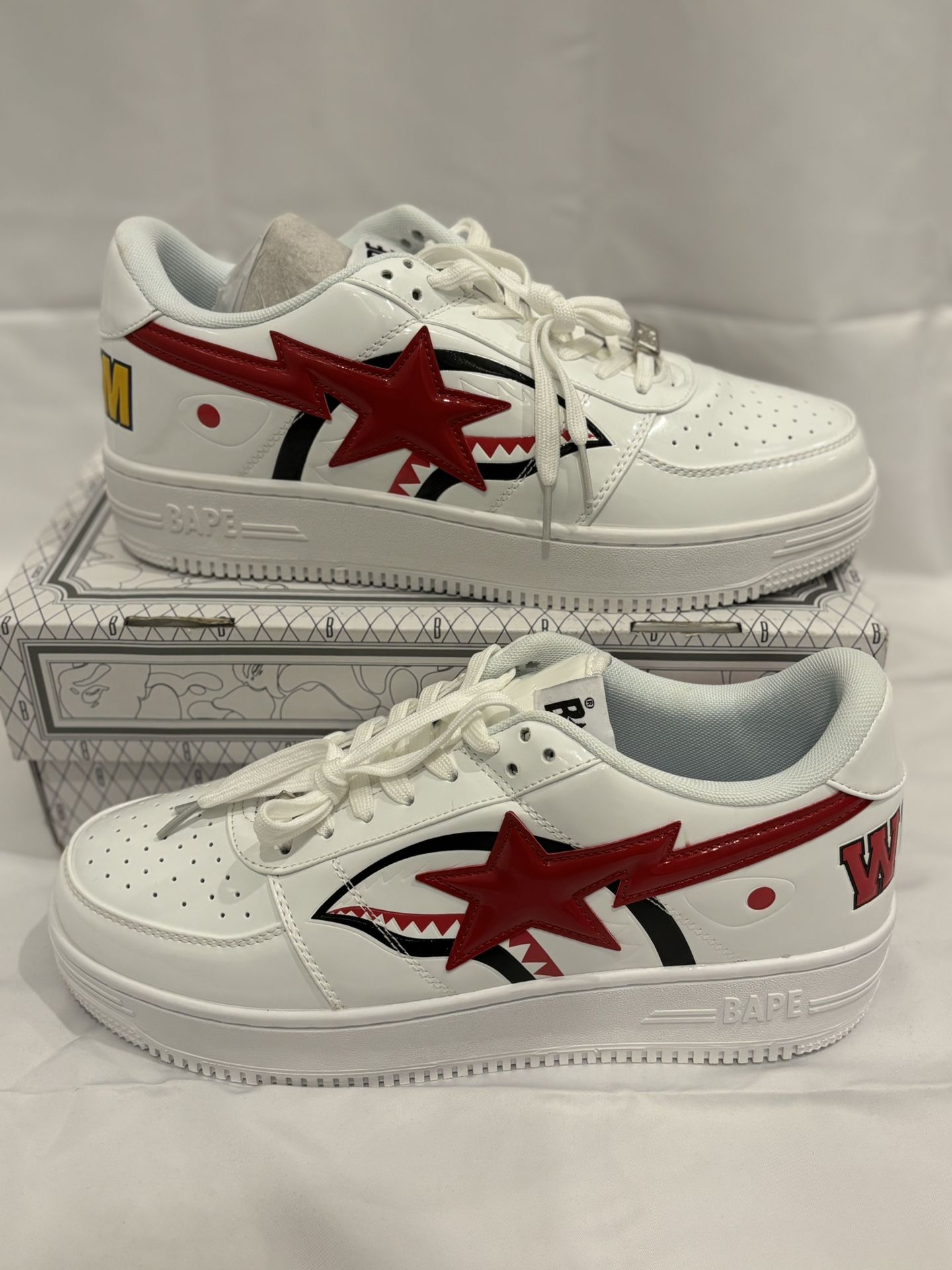 A Bathing Ape Bapesta “ White Shark “ Patent Leather Low Top Bape Shoes - Size 10 Men’s NEW w/ BOX