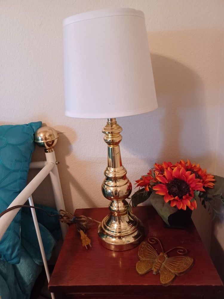 Newer Solid Brass Lamp 24" High. Never Used Guest B.R. $15.