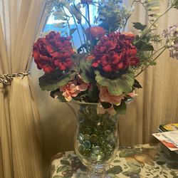 Home Interiors Vase With Flowers