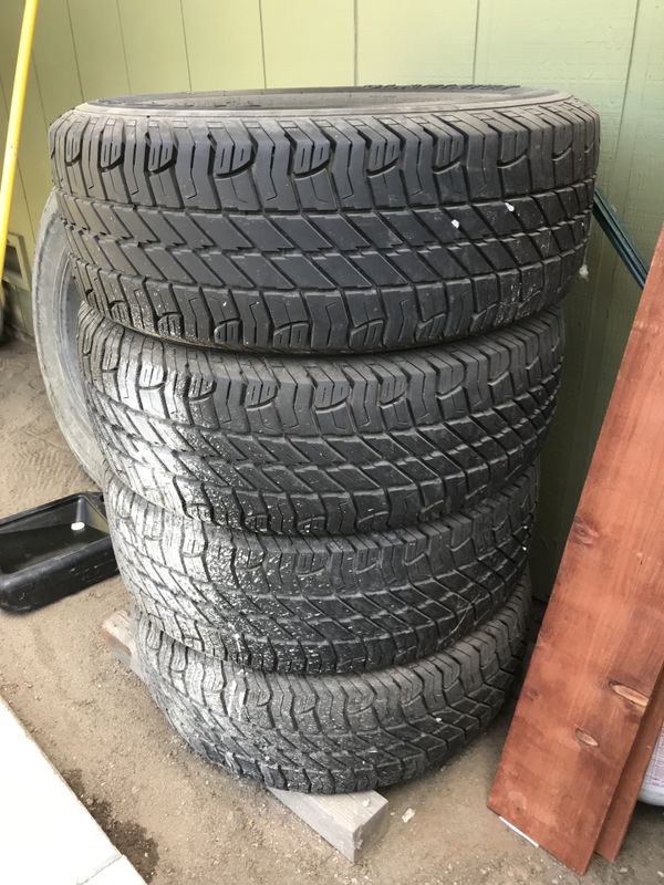 GLADIATOR TIRES 285/70R17 A/T’s for Sale in Manteca, CA OfferUp