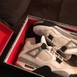 Jordan 4 White Cements Size 9