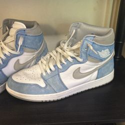 Jordan 1 Hyper Royal Size 13 