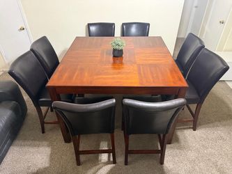 Free Delivery 🚚 9 piece Dining Table Set