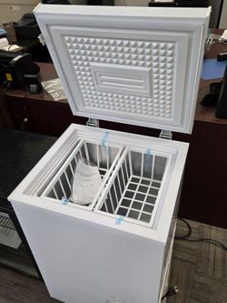 7.0 Cu.Ft Compact Chest Freezer with Removable Basket, Krib Bling Top Door Open Freestanding Deep Freezer with 7 Gears Temperature Adjustment, Ideal f