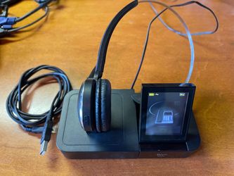 Jabra wireless headset with touch screen controller