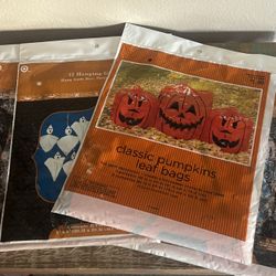 Halloween Decorations Lot! Pumpkin Leaf Bags Ghosts 