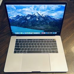 15” MacBook Pro 💻 i7 - 16gb - 256gb