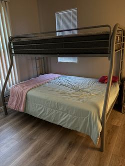 Full / Bunk Bed
