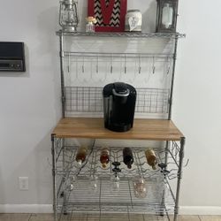 Metal Bakers Wire Rack w/ Wine Storage