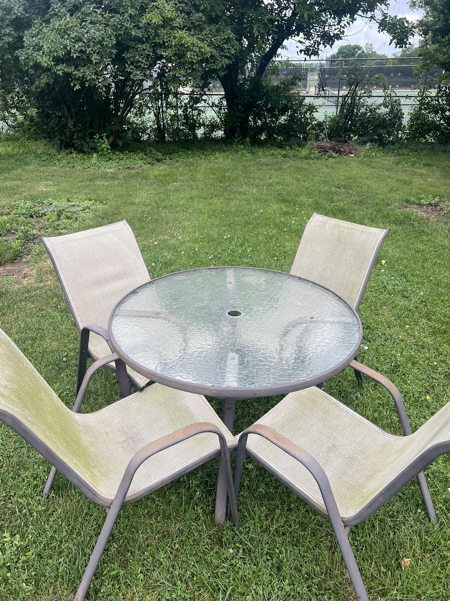 Patio Set With 4 Chairs 