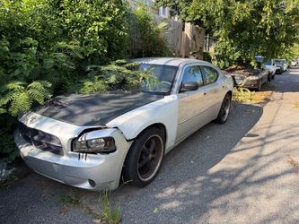 2006 Dodge charger v6