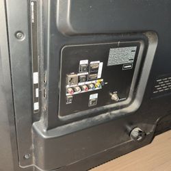 45 In Samsung Tv With Mount 