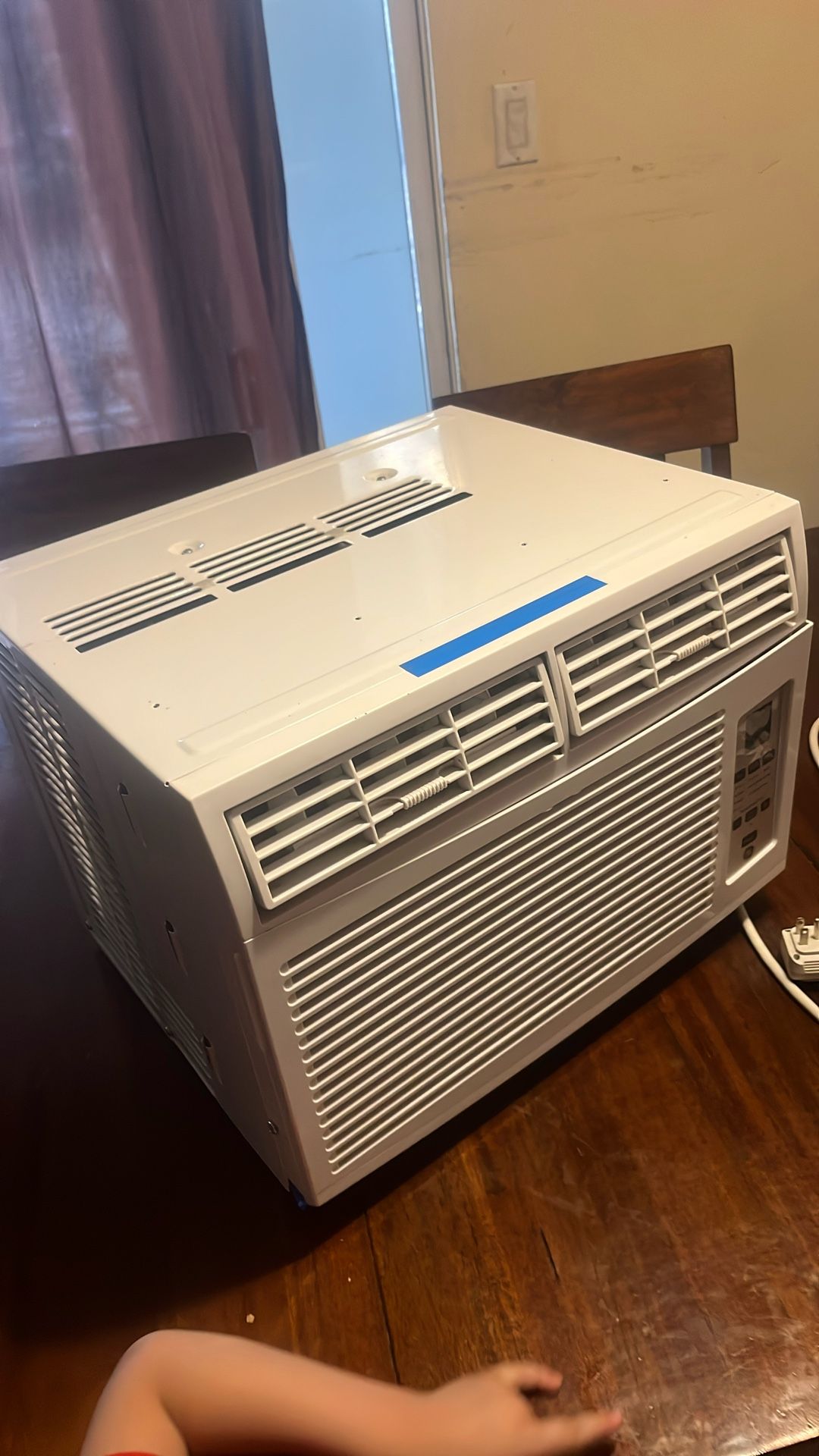 WALL AC UNIT