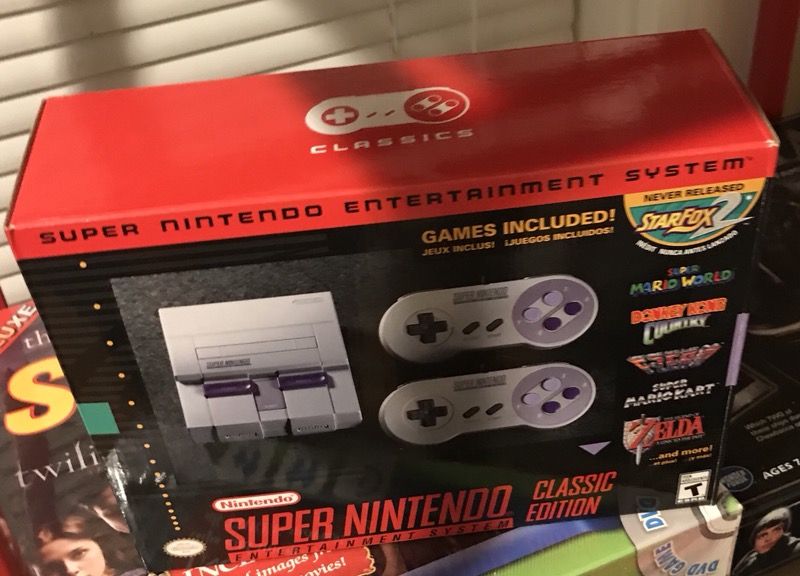 Super Nintendo SNES MINI VINTAGE WITH 30 games new unopened yours for 200.00