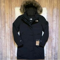Northface Womans Medium Artic Parka Black