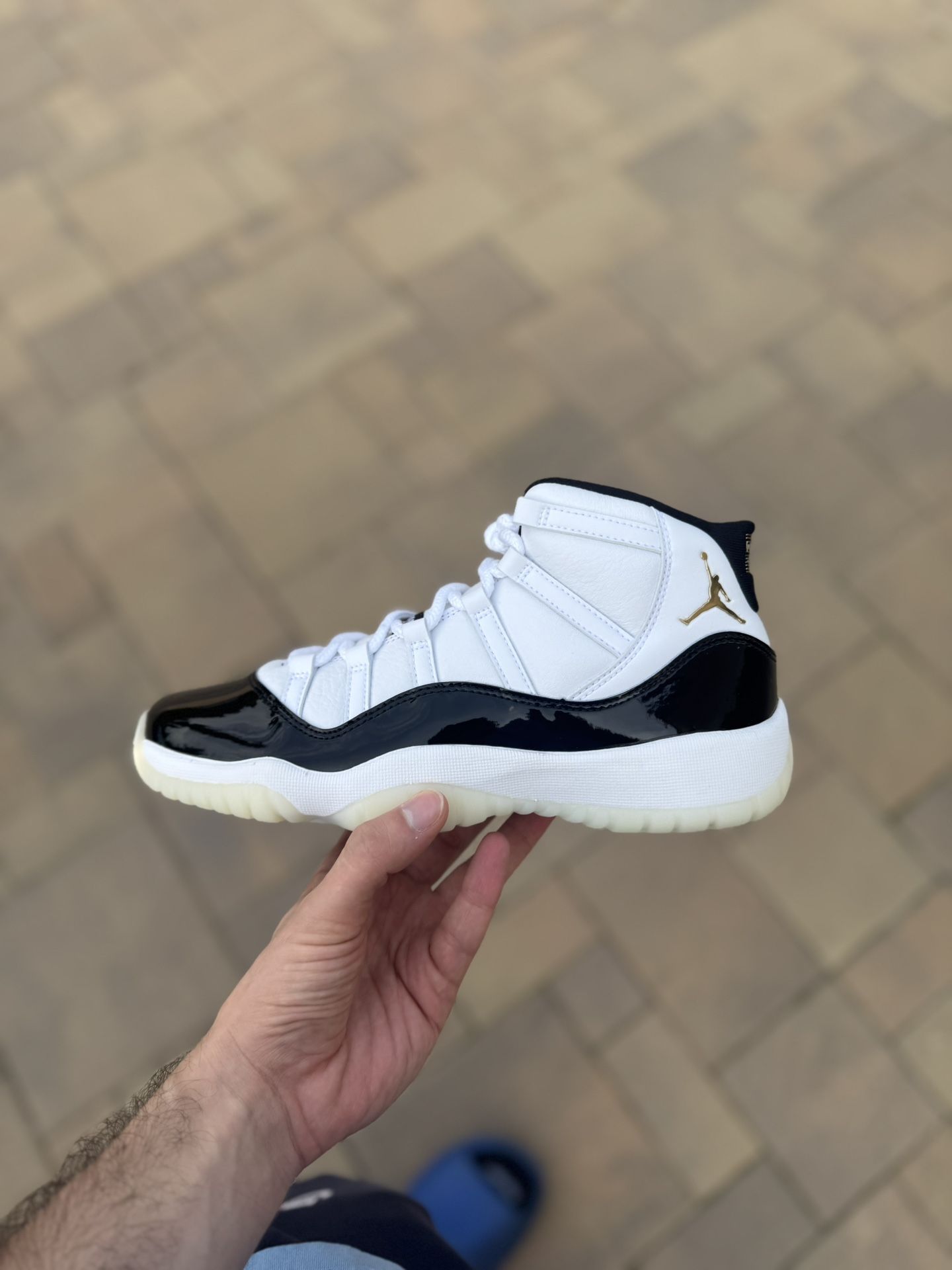 Jordan 11 DMP Gratitude size 7y