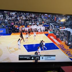 50” 4K LG Smart TV