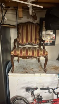 Vintage Chair with arms