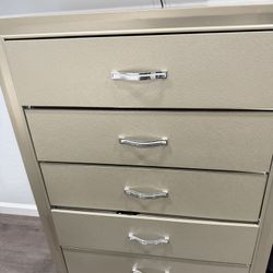 Nightstand 