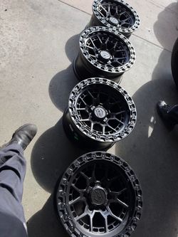 Rines nuevos 17*9 petter 12 negativo Look Off Road Comando 🛞🛞