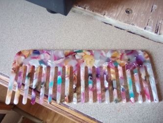 Pretty comb
