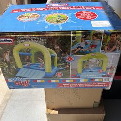 Little tikes splash n spray indoor outdoor 2-in-1 bouncer