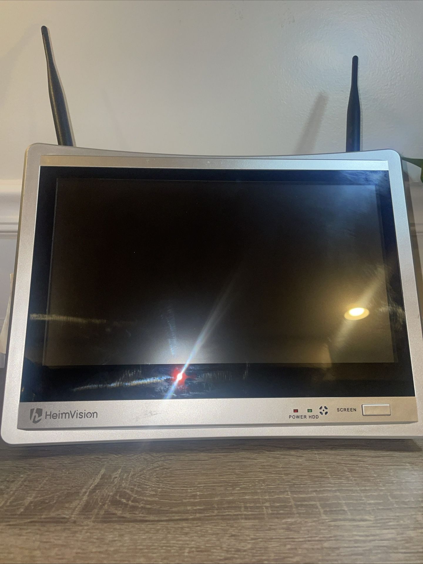 For Parts* Heimvision 6124NM 12" LCD Monitor Built in Wireless Video RecorderNVR