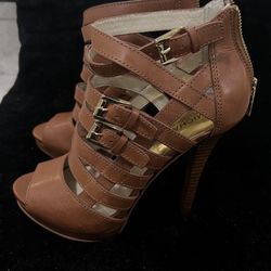 Michael Kors Sandra Platform Brown Sandal - size 8