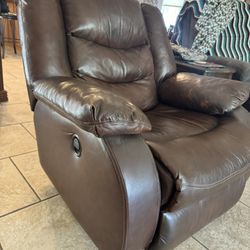 Ashley Manual Rocker/Recliner