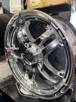 20x8.5 Rims Chrome 5x150 Tundra