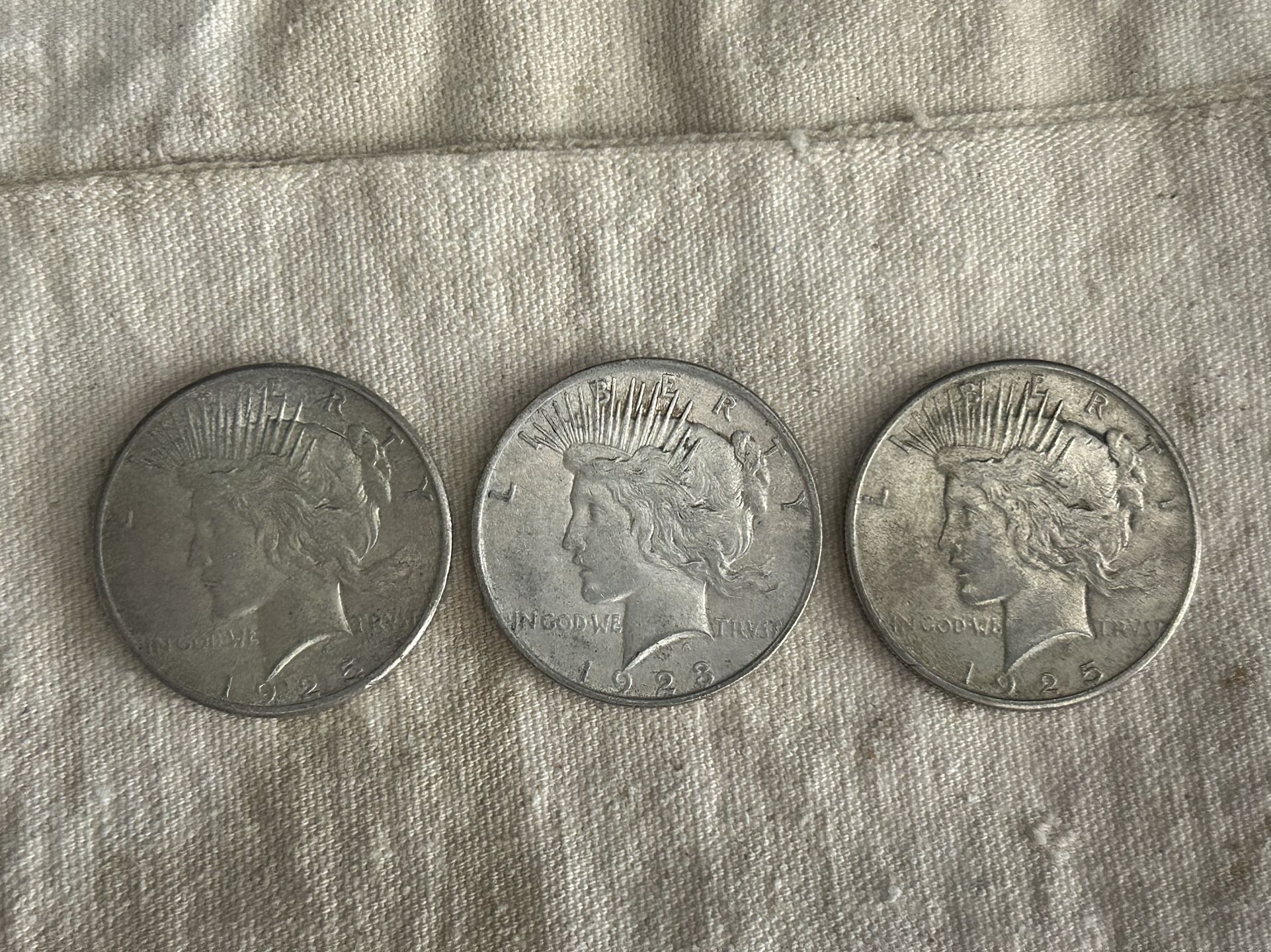 AU Peace Dollars