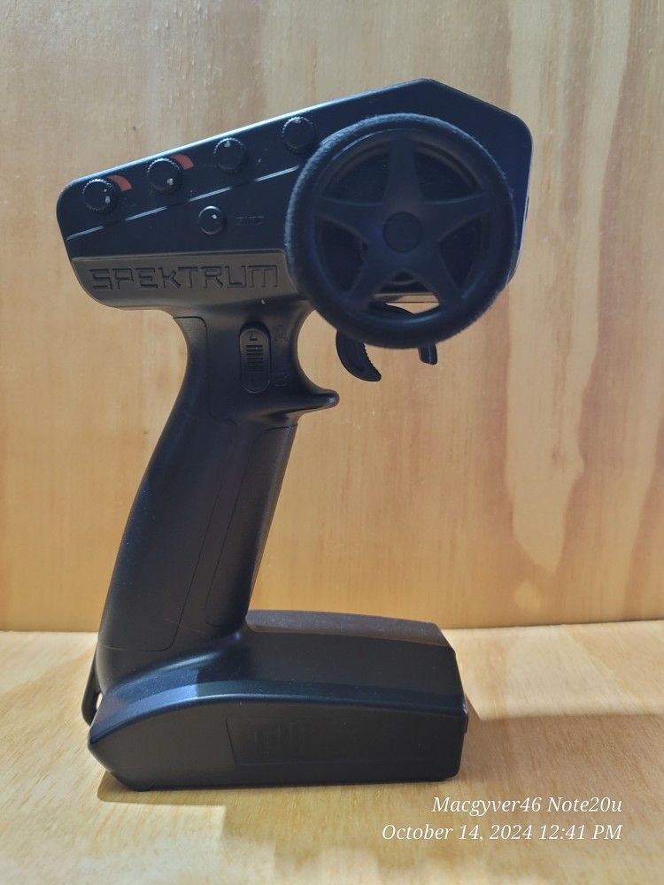 Spektrum dX3 Transmitter With Bluetooth And Receiver 