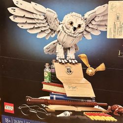 Lego Set. Harry Potter Hogwarts Icons Hedwig