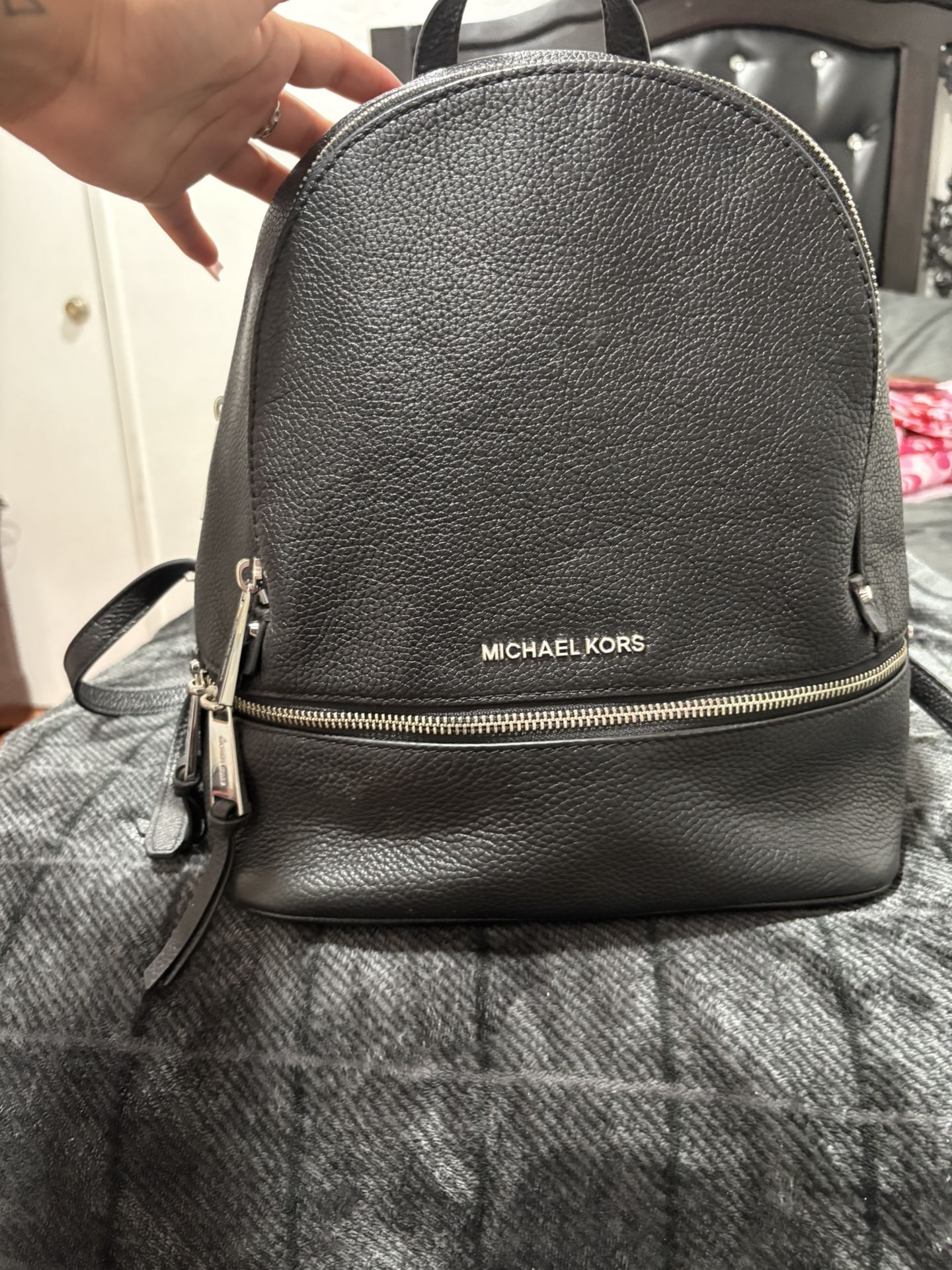 Michael Kors Small/medium Black Bag pack