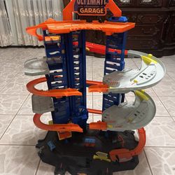 Hot Wheels Ultimate Car Garage 