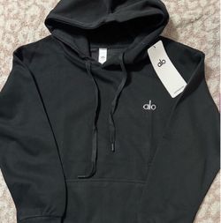 Alo Black Hoodie $65 **READ DESCRIPTION**