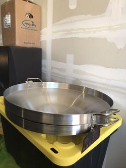 Tengo 2 comal es de venta inoxidable por &55 cada uno