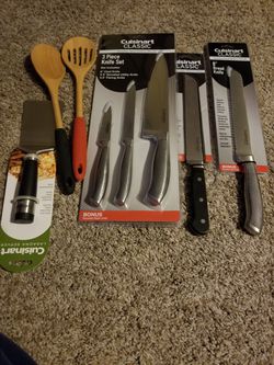 Cuisinart 3 piece knife set, 2, 8" inch bread knives, 2 wood spoons, lasagna server plus...