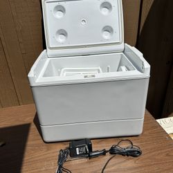 coleman cigarette lighter cooler Coleman Iceless Cooler/ Warmer 12 Volt Car Plug Or 110 Volt Wall Adapter  for Sale in Fremont, CA